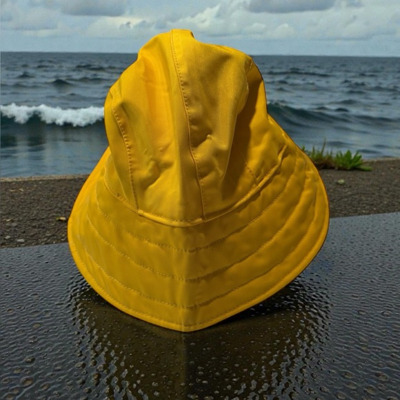 West Marine Accessories - West Marine Sou’wester Rain Hat.  Long Back Brim and Chin Strap